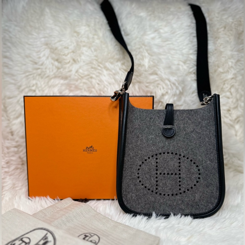 Hermes Evelyne Gen III Felt TPM Gray with Black Lining - Picture 1 of 14